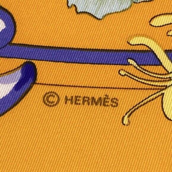 Auth HERMES Carre - Orange Multi Silk Scarf - Picture 4 of 8